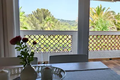 Image de Helle Wohnung mit Balkon im Grünen in Strandnähe