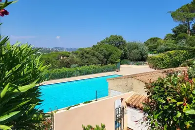 Image de Appartement Proche Sémaphore. Piscine. 4 Tennis. Calme. Végétation. Parking. Vue Mer