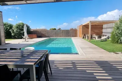 Image de Villa haut standing Lecci 6 chb 6sdb piscine jacuzzi proche plage