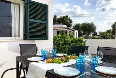 Image de Sunny villa with private pool, walking distance to the beach