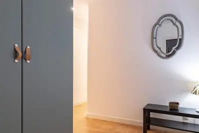 Spacieux et confortable à côté de l'hôtel de ville