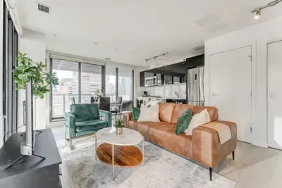 Image de Downtown / Calgary Tower View