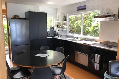 Image de Oakura Bay Absolute-Beachfront Holiday Home