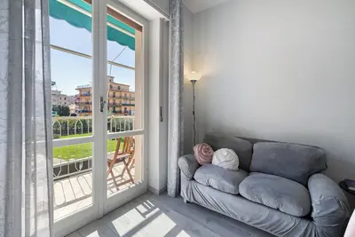 Image de Appartement 'Giaely' avec balcon et climatisation