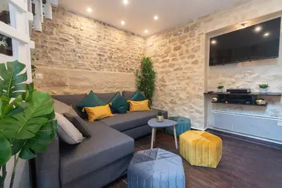 Image de Appartement 'Duplex Parisien Charmant Métro13' avec Wi-Fi