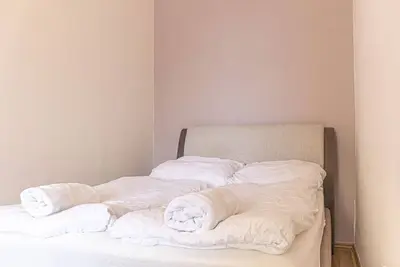 Image de Stunning 2br Apt Comfortable Design\/Great Location