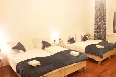 Image de Elegant Haven: Stylish and Spacious 3br Apartment