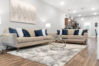 Image de Charming 2-bedroom townhome with WiFi and Ac in lovely Clarksville