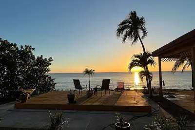 Image de Step into serenity at Prosperity by the Sea!