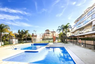 Image de Bel appartement pour 6 personnes avec Wifi, piscine, climatisation, Tv, terrasse et parking