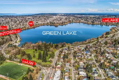 Image de Green Lake 1st Line Home D Full Modern Remodeling\n