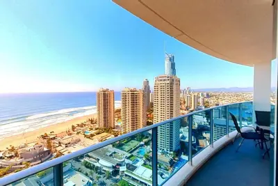 Image de Level 27 Oceanview Apt | In Hilton-Signed Building + Carpark