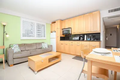 8th Floor One Bedroom Condo