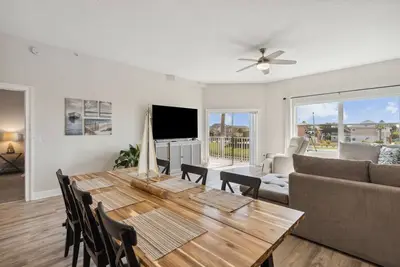 Image de Ocean Park 114 - Hosted by Moore Ai Rentals