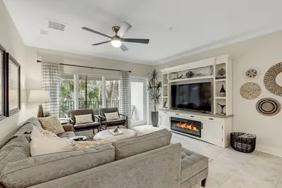 Image de Island Tree House - Hosted by Moore Ai Rentals
