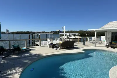 Image de Book Your Beach Getaway: Waterfront 8-Person Home w\/ Heated Pool and Boat Slip!