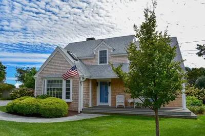 Image de Four bedroom home- Just 300 yards to Sea Street Beach