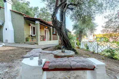 Total Privacy in a Big House with\nLarge Garden inside an Olive Tree Forest