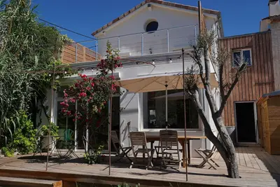 Image de Maison dans quartier très  calme a 5' a pied du vieux port