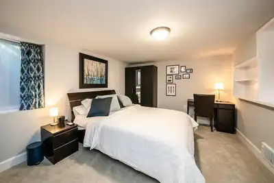 Image de Cozy 1-bedroom apt overlooking Puget Sound, Olympic mtns, Alki Beach, Seattle