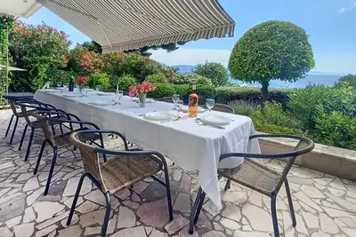 Image de Belle maison à Gradac avec jacuzzi