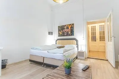 Image de Chic Apartment Suitable for Longstays in Lockdown