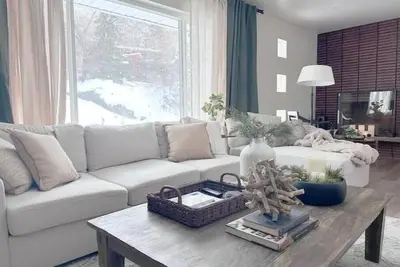 Image de Cozy 4-bedroom ski house in adorable Holladay - Alta, Snowbird, Park City