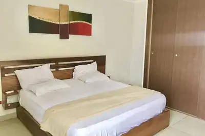 Image de Luxury 1 bedroom w/free Wi-Fi at The Airport Residential Area