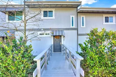 Image de Discover the allure of Dana Point in this beautiful 1 bedroom unit that sleeps 4