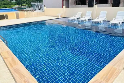 Image de 2 bedroom apartment, best location, Central Patong\n