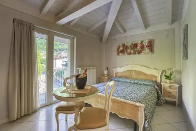 Image de Tulip - Double Room with Balcony in Liberty Villa
