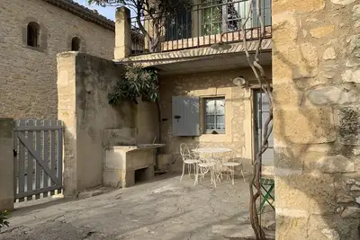 Image de Alpilles, maison de village climatisée, lumineuse, courette, 4 personnes