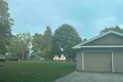 Lake Pymatuning Getaway