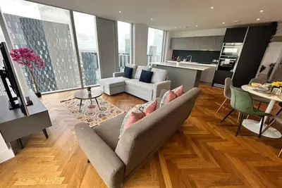 Image de Superb High End Mcr Apt Sleeps 6