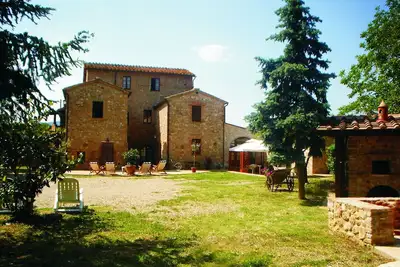 Image de Tuscany Country Hotel Suites oasis tranquility\nbetween Siena \/ Firenze