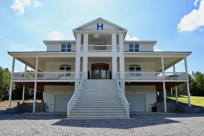 Image de 6br/7ba Estate Sleeps 18 Available for Us Open 2024