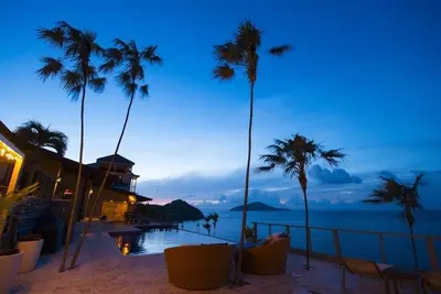 Image de Oceanfront Cliffside Villa w/ Infinity Pool - 6 bedrooms sleeps up to 15.