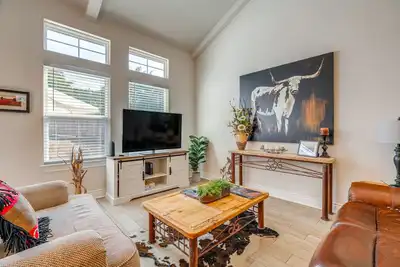 Image de Idyllic Lago Vista Home < 1 Mi to Lake Travis!
