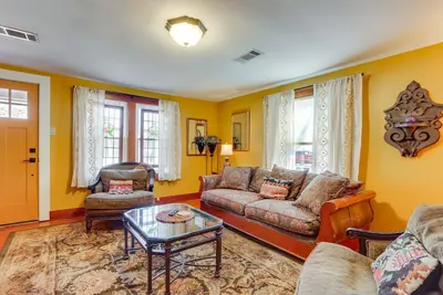 Image de Fayetteville Home w/ Patios Near Town & University