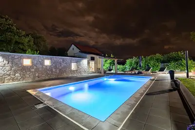 Image de Holiday house with heated pool