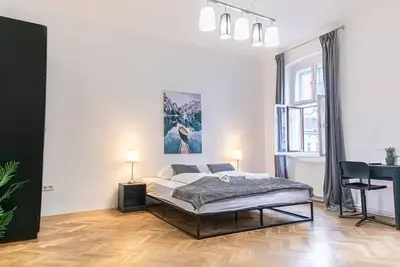 Image de Spacious 2br Apt. @ Wiener Stadthalle\/Well Located