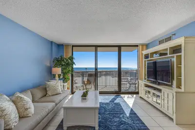 Image de Updated Sea Colony Ocean 1st-floor condo with elevator & gym