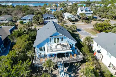 Image de Oceanfront, 2 Large Decks & Open Floorplan - Living On The Edge