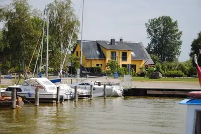 Image de Ferienhaus für 6 Gäste mit 85m² in Saal