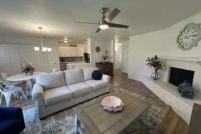 Image de Cozy 3-bedroom house with WiFi and Ac in enjoyable Allen no chores