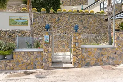 Image de Mount of Panza estate apt 4