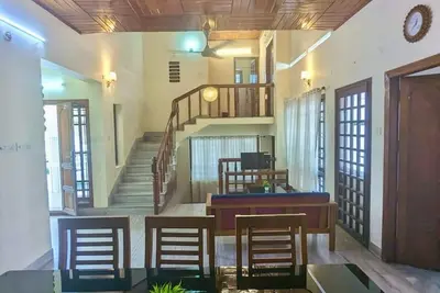 Image de 90s villa in Kanjikuzhy. Family-friendly, food nearby. Attractions close