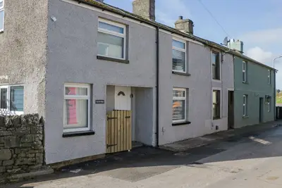 Image de Crag View Cottage, pet friendly, with hot tub in Dalton-In-Furness