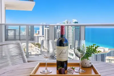 Image de Endless Views | Oceanfront Balcony | Hot Tub