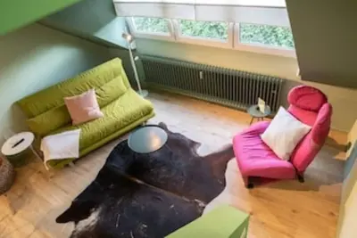 Image de Moderne, neu Renovierte Dachgeschoßwohnung in Karlsruhe